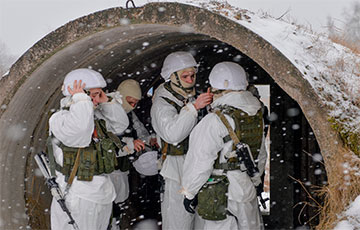 Reuters Published Satellite Images of Russian Troops Near Yelsk, Rechytsa And Luninets