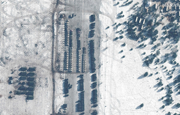 Russian Troops Deploy Field Hospital On Belarus-Ukraine Border