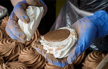 Как экс-слесарь из Бобруйска открыл производство зефира в Минске