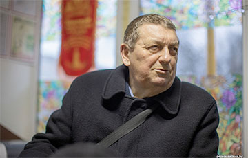 «Плеснул кислотой, пырнул ножом и хотел взорвать бомбу»