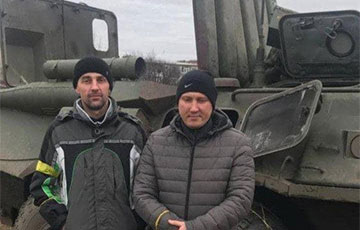 Two Unarmed Railway Workers Seized A Russian Armoured Carrier in Sumy