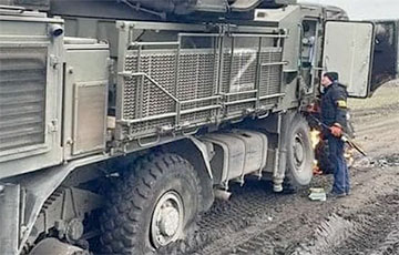 Residents In Mykolayiv Region Seized And Burned Down Russian "Pantsir-S" Complex Worth $15 Million