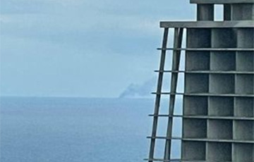 В Одессе подбит большой десантный корабль РФ с экипажем до 600 человек