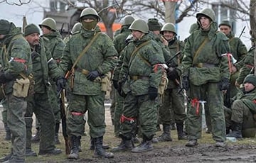 Военный эксперт: Российская армия в большинстве оказалась бутафорской