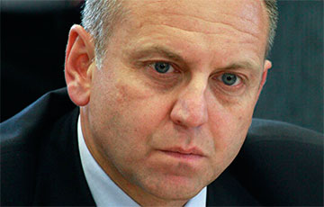 Гибралтар арестовал яхту российского миллиардера