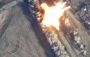 Ukrainian Military Blew Up Enemy Equipment With Precise Strike
