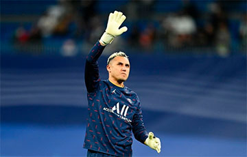 Звездный вратарь разместил у себя дома 30 украинских беженцев