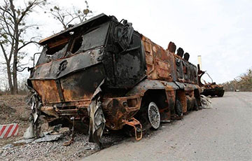 Ukrainian Marines Struck A Russian Armored Vehicle Of High Protection "Typhoon"