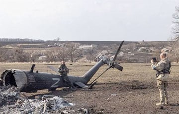 Бойцы ВСУ уничтожили российский вертолет Ми-8 на Харьковщине