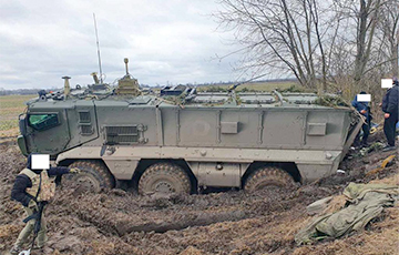 Украинские войска показали трофейную технику на Сумщине