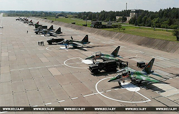 Associated Press: Россия может использовать для атаки на Украину 10 белорусских аэродромов