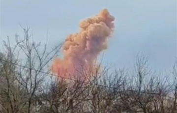 Ветер погнал облако с азотной кислотой в сторону РФ