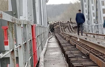 В Курской области неожиданно обрушился железнодорожный мост