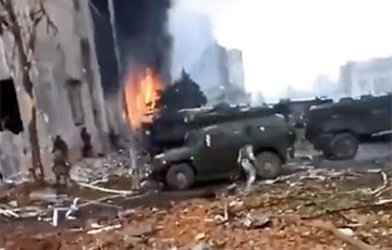 Mariupol Defenders Set Kadyrovites' Base On  Fire: Video Fact