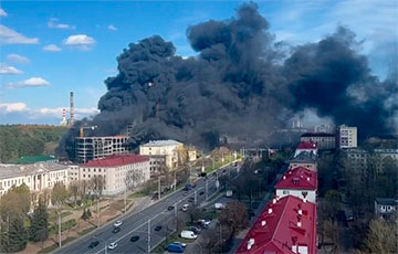 Партизанский проспект в Минске весь в дыму