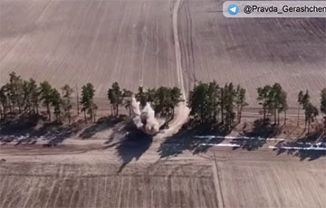 Грузовик оккупантов разлетелся «в прах» после подрыва на украинской мине