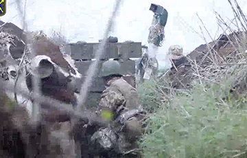 Воины батальона «Сармат» покрошили отряд РФ на Донбассе: видео боя