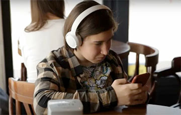 Журналисты разыскали подростка, который не заметил Анджелину Джоли во львовской кофейне