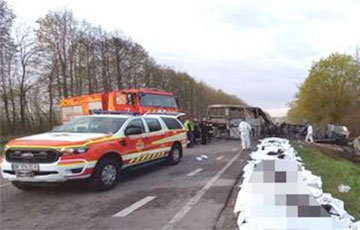 У Ровенскай вобласці бензавоз сутыкнуўся з аўтобусамі: загінулі 26 чалавек