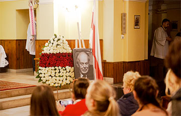 В Варшаве прошла месса в память о Станиславе Шушкевиче
