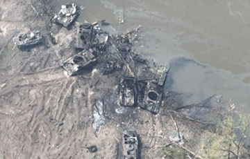 Украинцы разгромили колонну российских танков на переправе через Северский Донец