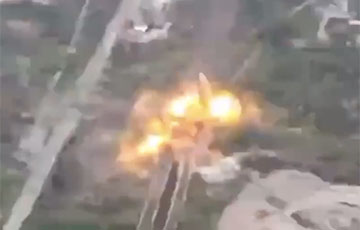 Ukrainian Fighters Blow up Bridge in Luhansk Region and Stop Russian Offensive
