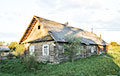 В Минской области нашли жилые дома, которые можно купить на сдачу из магазина