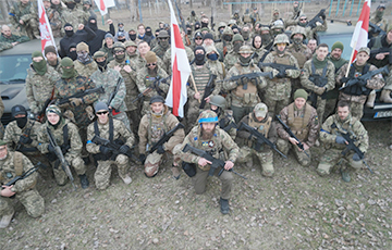 Instructor With 20 Years ARAS Special Forces Service Experience Trains Kalinouski Regiment Fighters