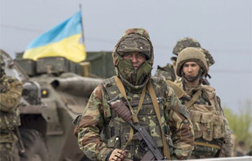 Ближний бой украинского защитника с превосходящими силами оккупантов попал на видео