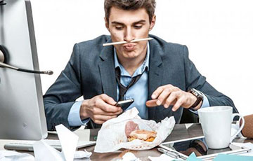 «Получаю $500 просто так»