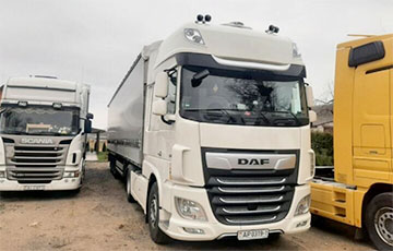 Белорусские автоперевозчики массово продают почти новые тягачи