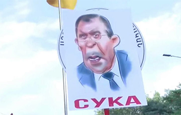 Лаврову устроили «теплую» встречу в Ереване