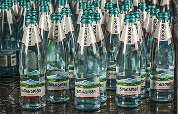 Российские олигархи бесплатно передали правительству Грузии акции компании, производящей минералку в Украине