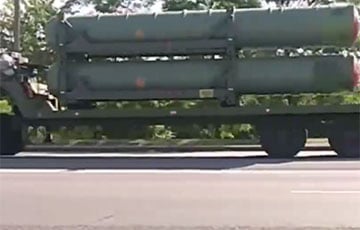 Ночью в Беларусь из РФ перебросили новую партию ракетных установок для С-300
