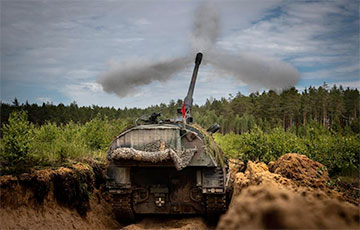Powerful German Howitzers PzH 2000 Destroy Occupiers