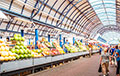Сколько стоят фрукты, овощи и ягоды на Комаровском рынке в Минске?