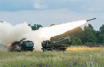 HIMARS разгромили колонну военной техники РФ в Новой Каховке