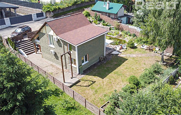 Возле Минска продается шикарная дача с прудом и водопадом