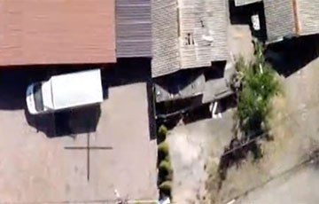 Боевой дрон украинских воинов сбросил бомбу прямо на головы российских оккупантов