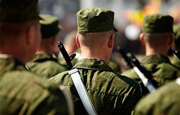 Белорусских военных перебрасывают в пограничный с Украиной район