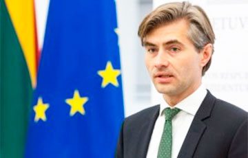 Глава МИД Литвы обсудил с госсекретарем США гибридные угрозы со стороны Беларуси