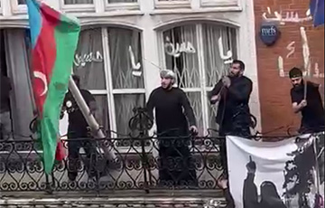 Посольство Азербайджана в Британии ненадолго захватили