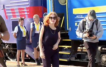 Hollywood Movie Star Jessica Chastain Comes To Ukraine