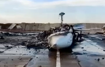 First Video From Burned Down Russian Airbase In Crimea Published