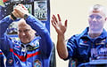 Российские космонавты прервали выход в открытый космос из-за проблем со скафандром