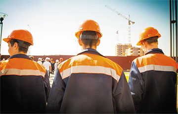 В Витебской области «пропала» половина строителей