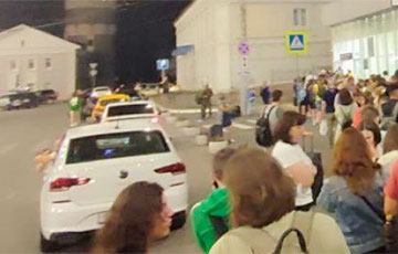 Explosions In Belgorod: Huge Queues At Railway Station To Get Out Of Town