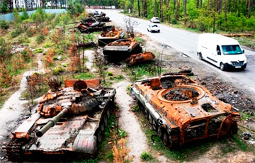 В пять раз больше, чем в Первой чеченской: названы потери российских танков в Украине