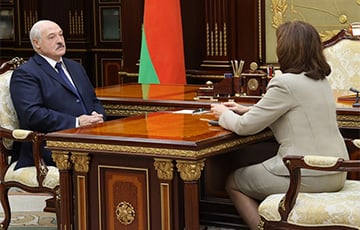 Лукашенко напакостил белорусам, а «разгребать» приходится Кочановой