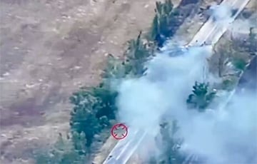 ВСУ обнародовали видео уничтожения колонны российских военных